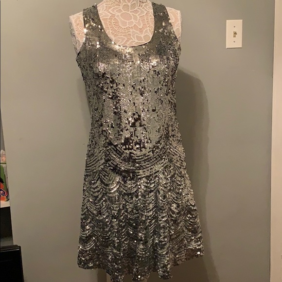 *NEW* Michael Kors Dress! - Picture 5 of 7